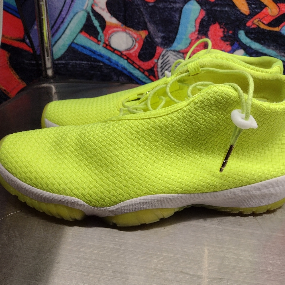 Jordan Future - Picture 4 of 5